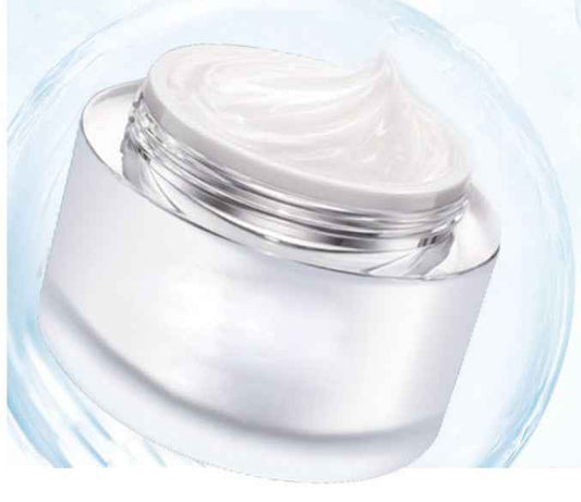 V7 Whitening Moisturizing Cream: Achieve Blemish-Free Radiance with Nourishing Hydration