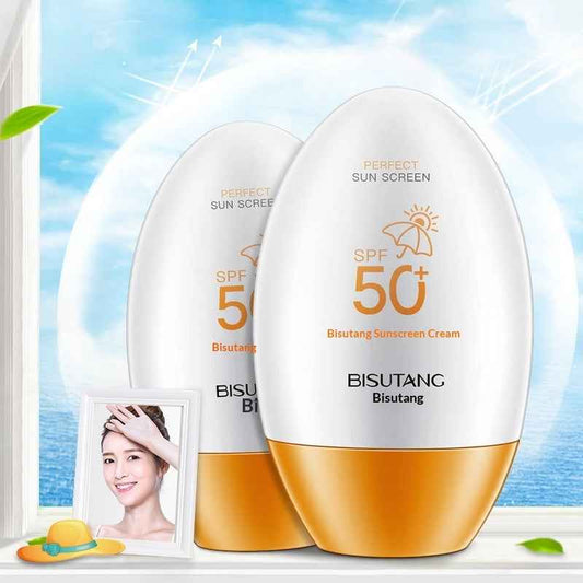 Moisturizing Sunscreen SPF50: Hydrate and Protect Your Skin Effortlessly